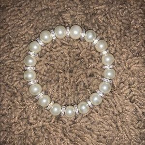 pearl bracelet